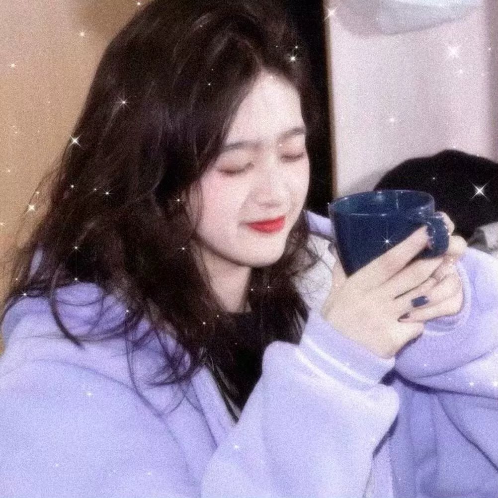 夫妻吵架狗都不理，而查理笑了